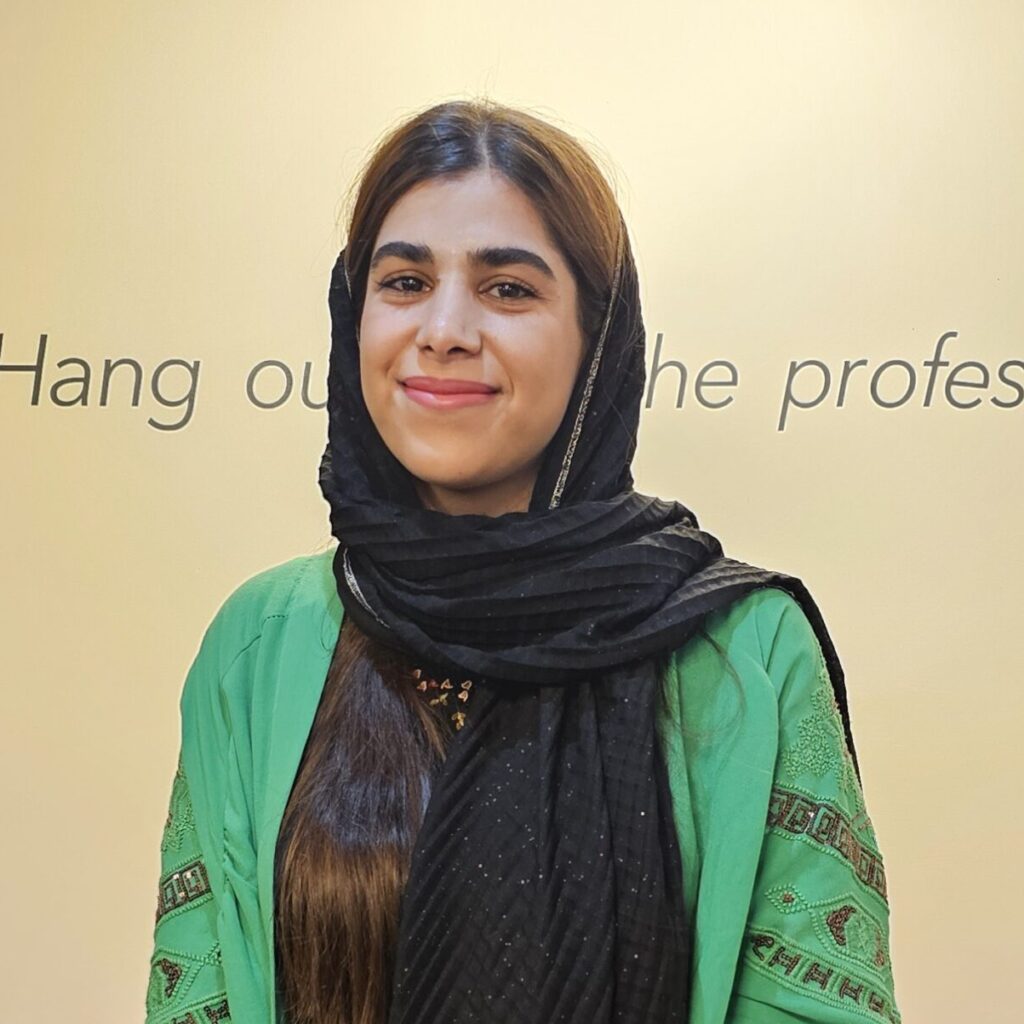 زینب فریادرس