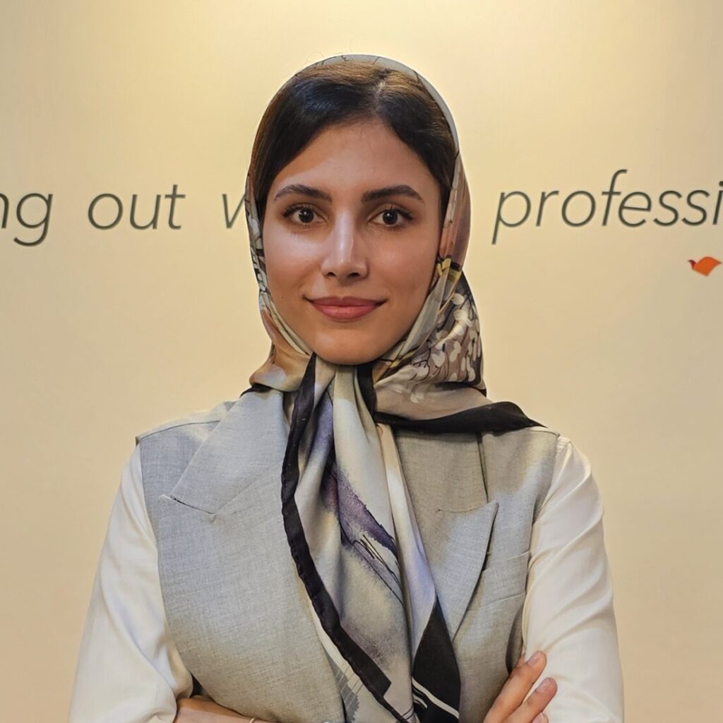 مینا شیری سرچشمه