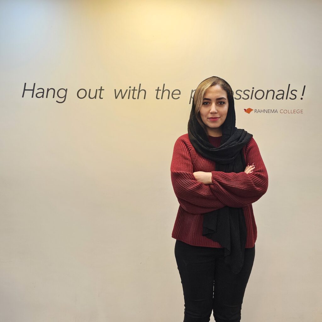 کیمیا میرزایی